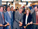 Imagen: Exc. Sr. D. Joan Clos, Alcalde de Barcelona, D. Carlos Mart�n Badell Comisionado para la Sociedad de la informaci�n de la Generalitat, D� El�sa Robles Fraga Directora de Industria en expointernet 1999